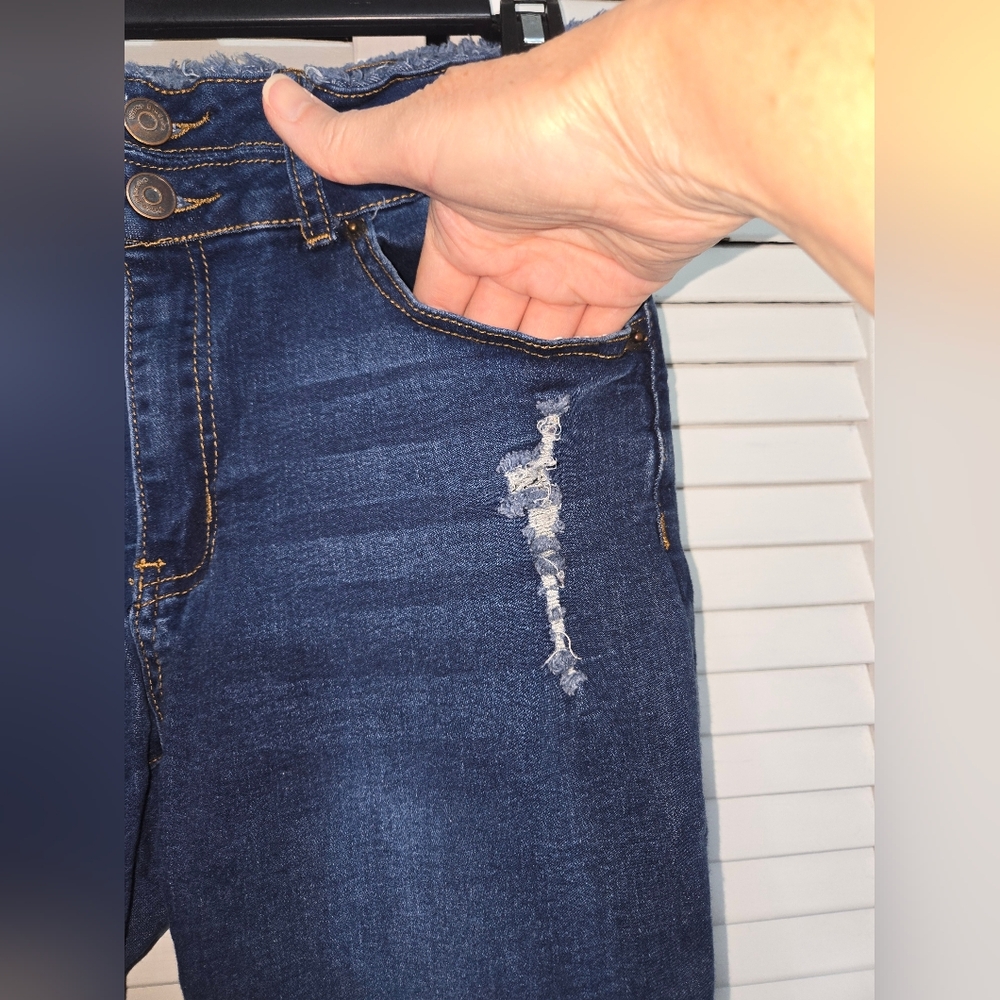 Vince Blue Co Women's 9 Raw Hem Distressed Jeans - Picture 2 of 14